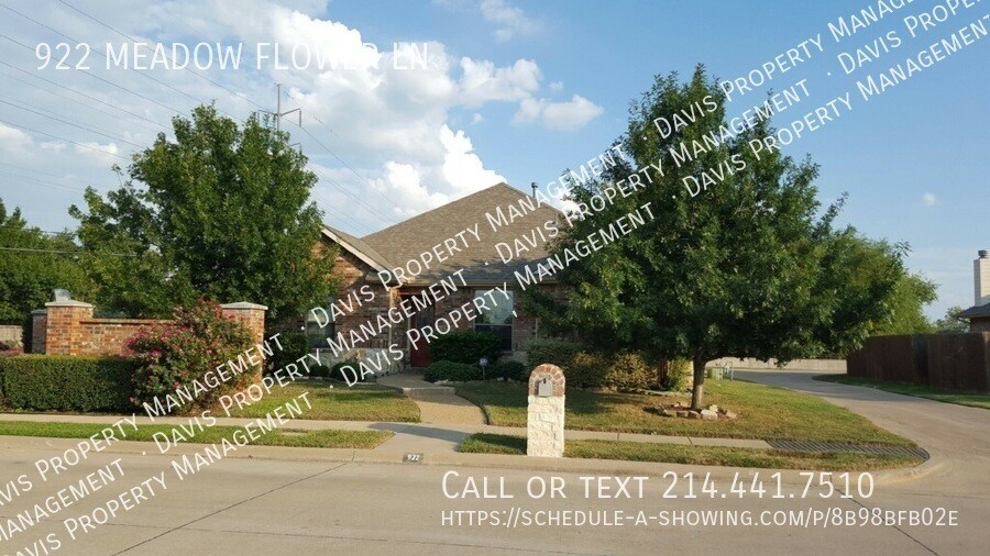 Primary Photo - 922 Meadow Flower Ln