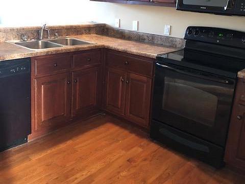 Building Photo - Spring Creek Townhome