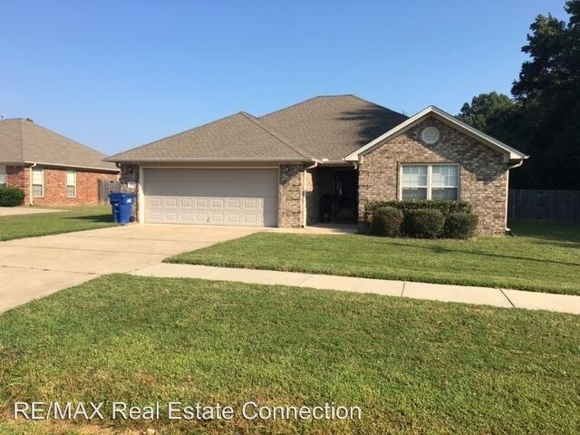 Primary Photo - 3 br, 2 bath House - 1300 Wilson Loop