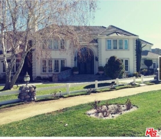 Foto principal - 26408 MacMillan Ranch Rd