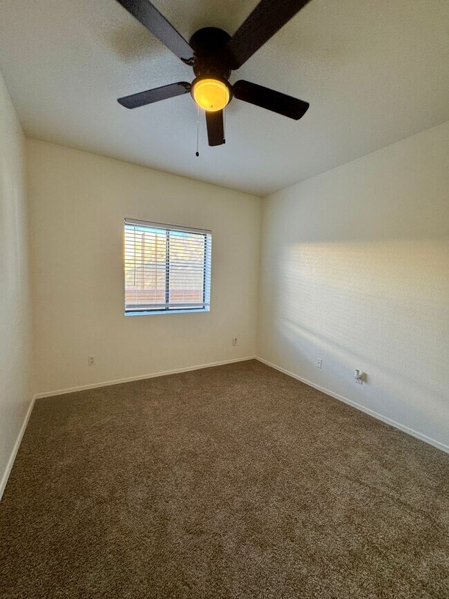 Building Photo - Greenlee1205