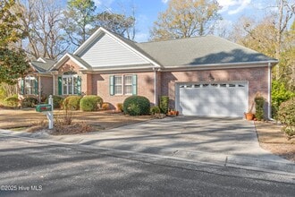 Building Photo - 1187 Woodbridge Ln SE