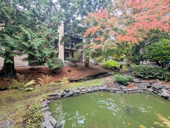 Foto del edificio - 19851 25th Ave NE