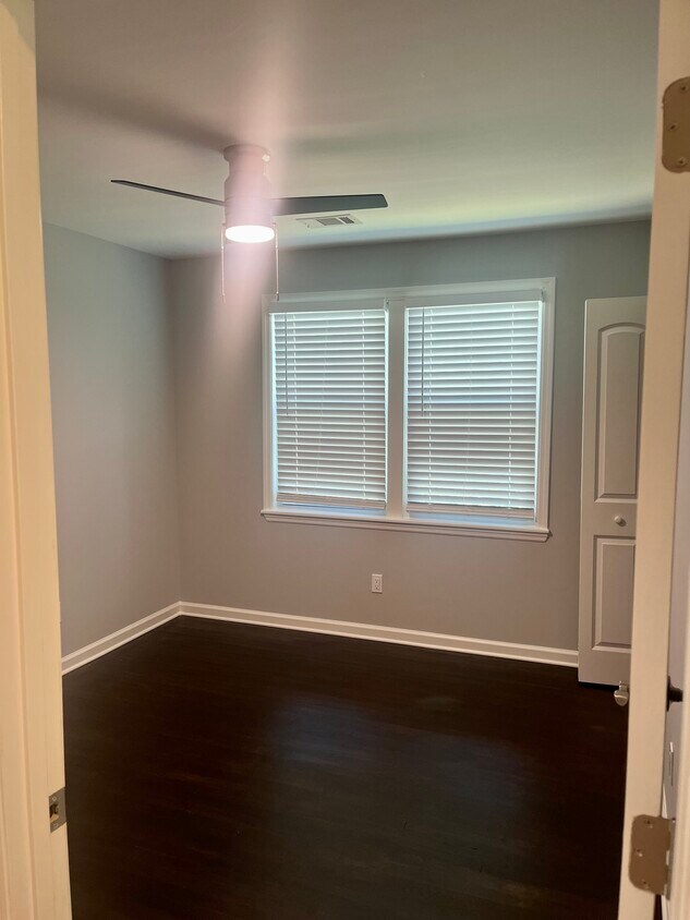 Foto principal - 701 E 35th St