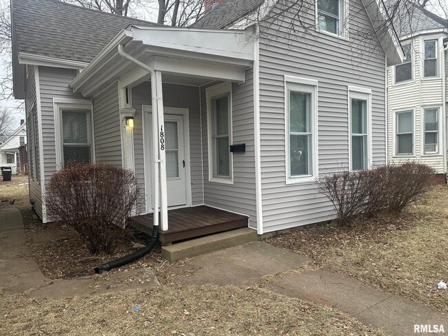 Building Photo - 1808 W Fredonia Ave