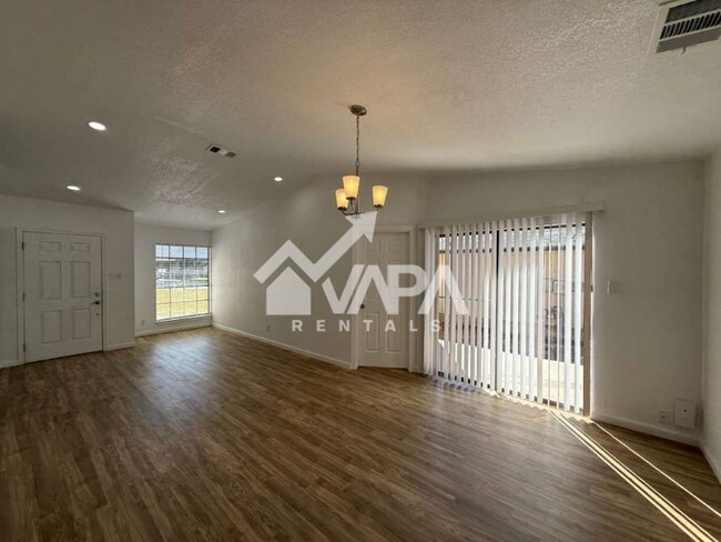 Foto del edificio - 13243 Larkwalk St