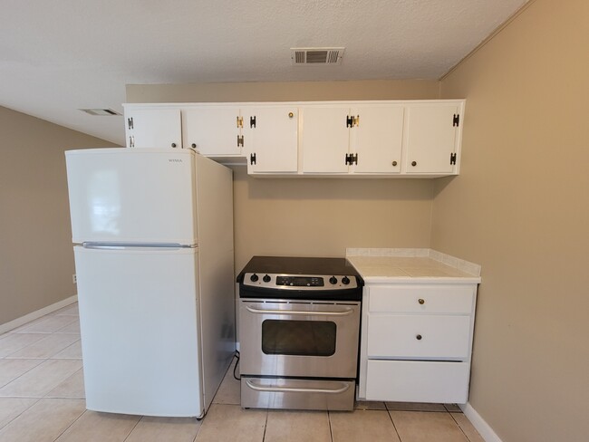 Foto del edificio - 1710 Chestnut Ave