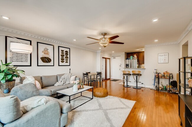 Foto del edificio - 3600 N Lake Shore Dr