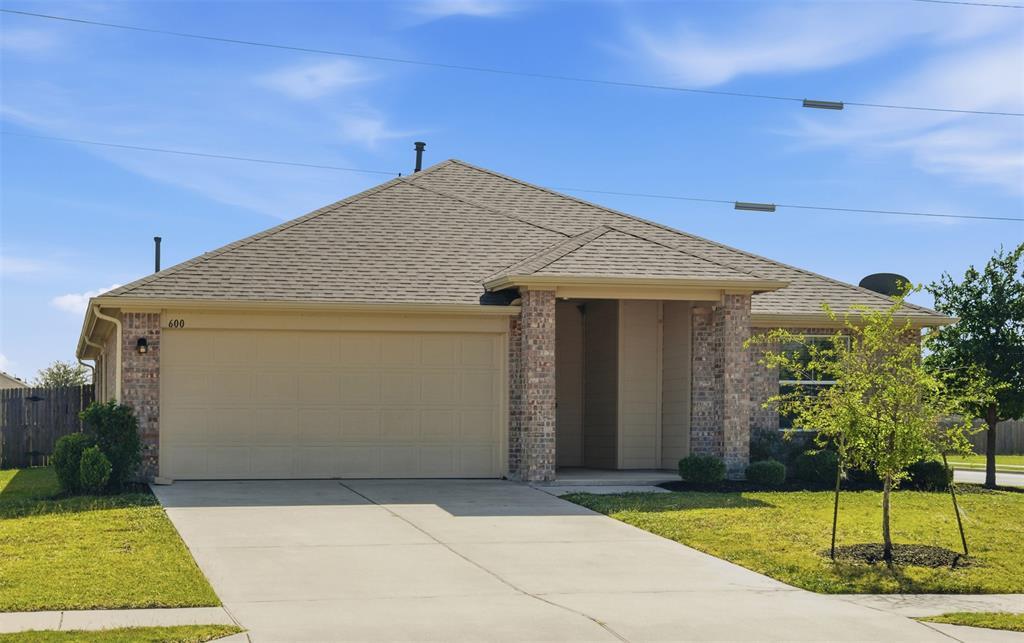 Foto principal - 600 Marimoor Dr