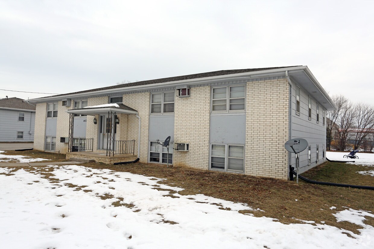 4673 NW 62nd Ave, Johnston, IA 50131 Apartments in Johnston, IA