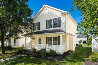Building Photo - 1383 Pansy St