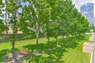 Building Photo - 5100 San Felipe St
