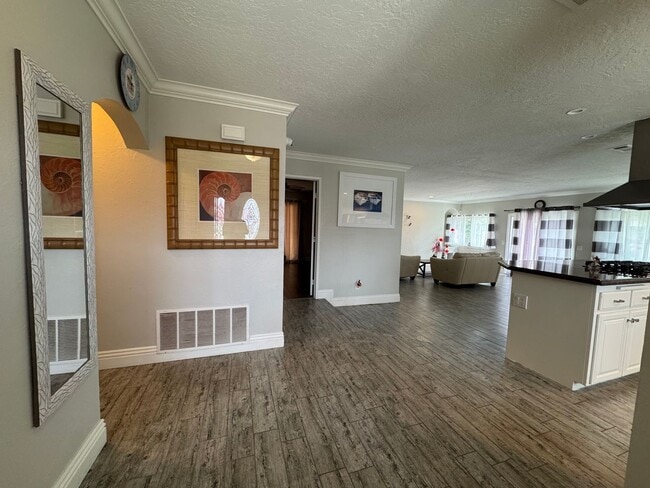 Building Photo - 13395 Spring Valley Pkwy