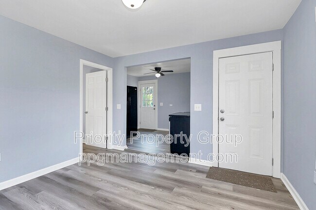 Foto del edificio - 1104 1/2 Linwood Road