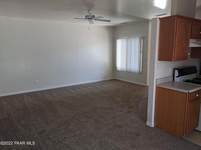 Building Photo - 6221 N Buckboard Dr