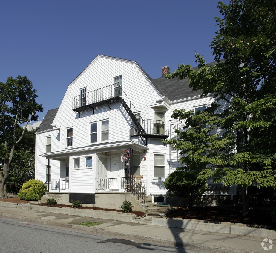 Foto del edificio - 153-157 Franklin Ave