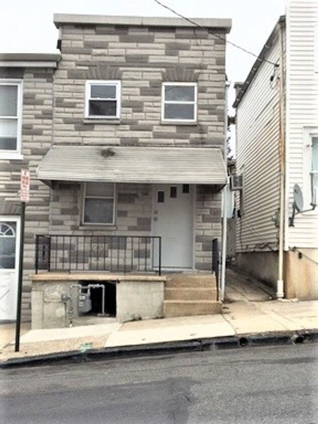 535541 S 10th St, Reading, PA 19602 Apartment for Rent in Reading