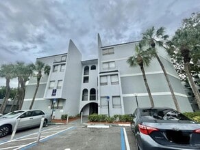 Building Photo - 2000 N Congress Ave