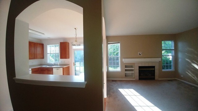 Building Photo - 2121 Claremont Ln