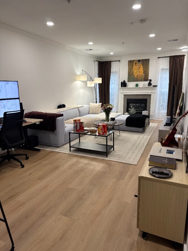 Foto del edificio - 4690 Lawton Way