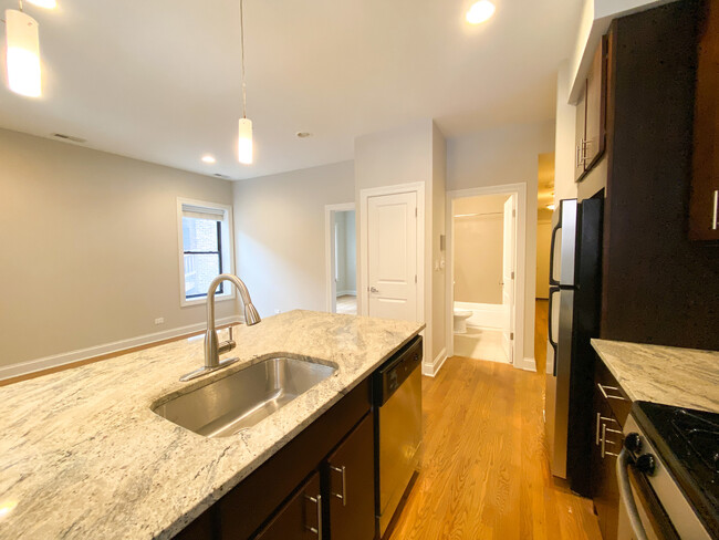 Building Photo - 3171 N Hudson Ave
