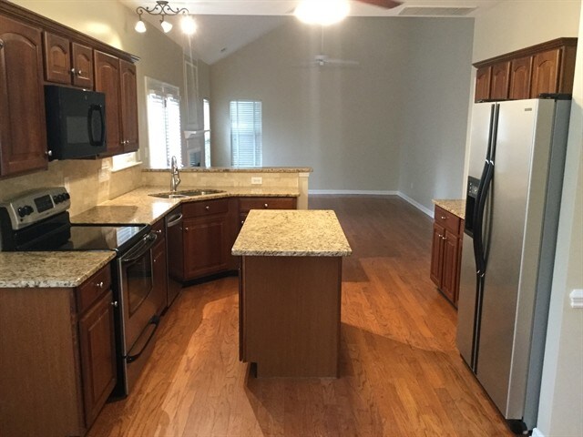 Foto del edificio - 4695 Dalton Ct NW
