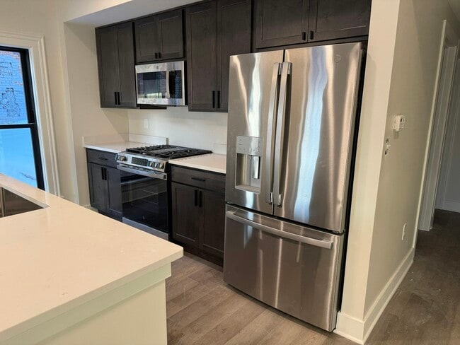 Foto del edificio - 106 E Erie St