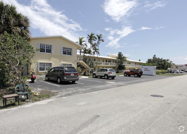 Building Photo - Longview House Apartments
