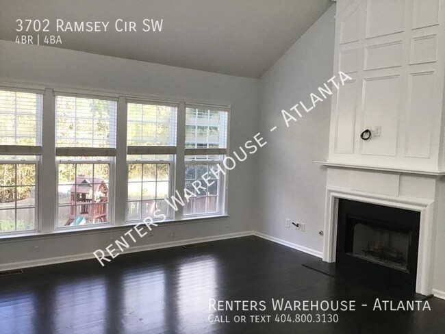 Building Photo - Beautiful and Large 4 Bedroom w/ Finished ...