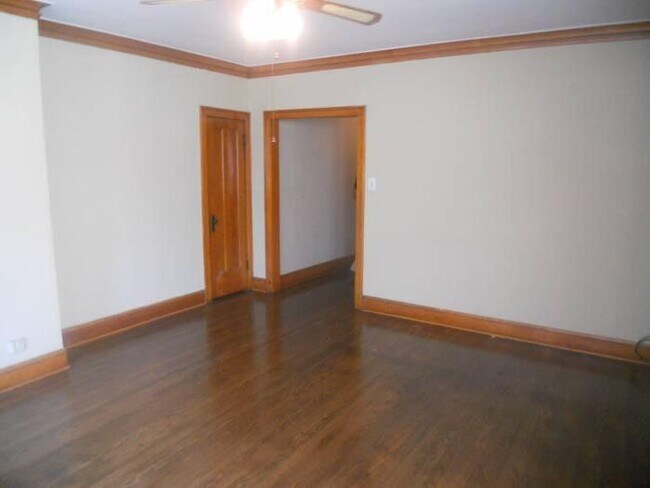 Building Photo - 2901 N Talman Ave