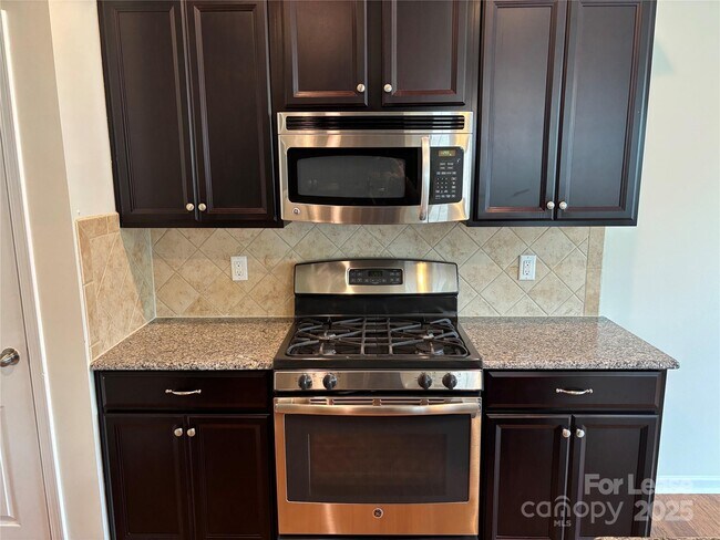 Building Photo - 78123 Rillstone Dr