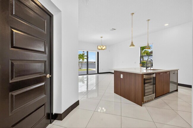 Foto del edificio - Northwest 88th Avenue, Miami Lakes, FL 330...