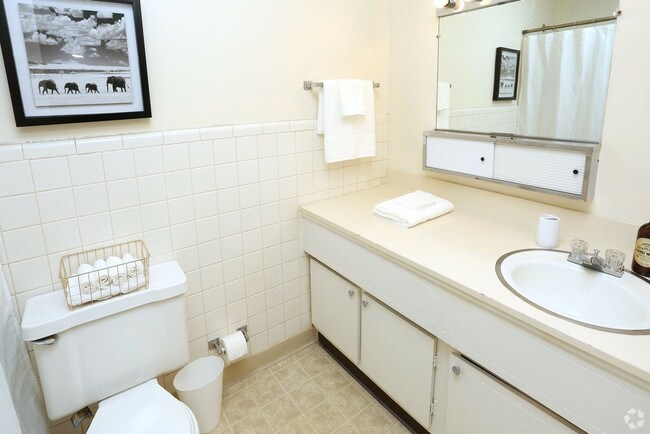 Fotografía de BF Lex KY - Modelo Bath.jpg - BelleFontaine Apartment Homes