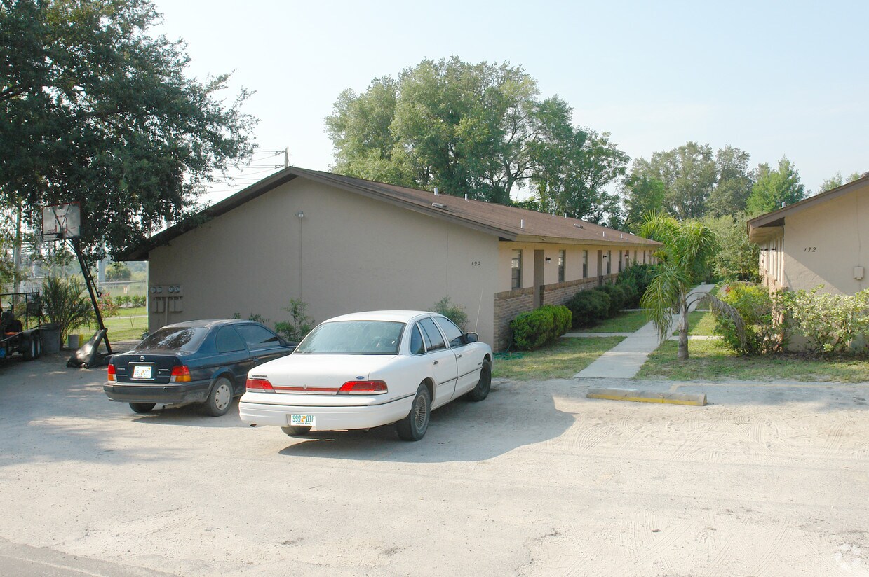 192 E Phelps St, Groveland, FL 34736 Apartments in Groveland, FL