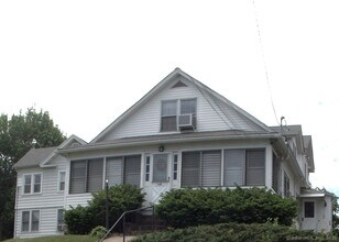 Building Photo - 148 Beecher St