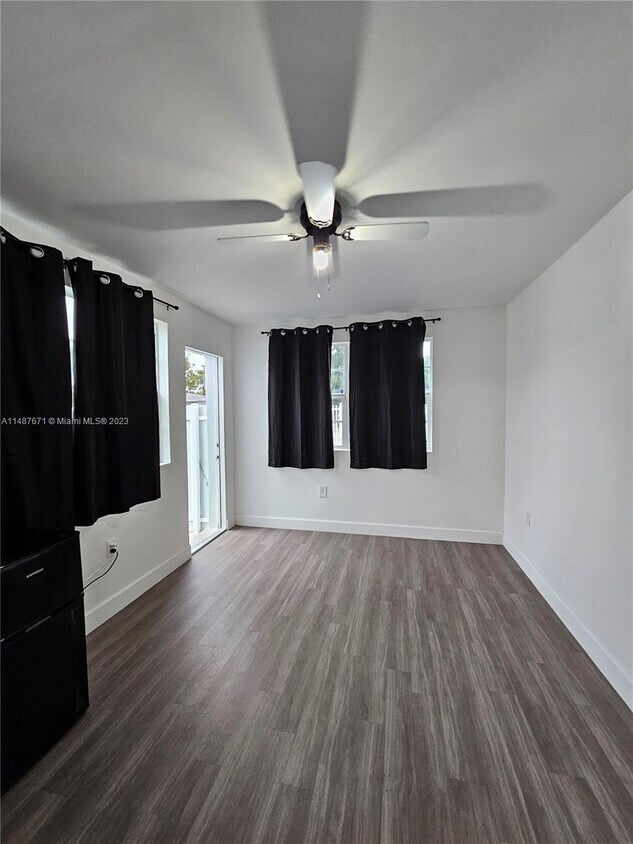 Primary Photo - 22040 SW 116th Ave