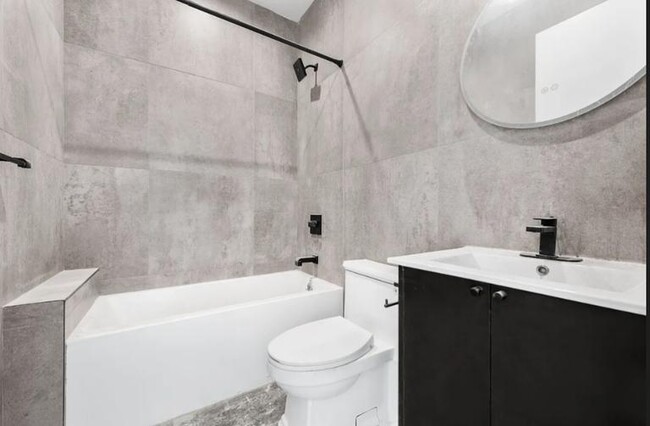 Foto del edificio - 3 bedroom in Brooklyn NY 11201