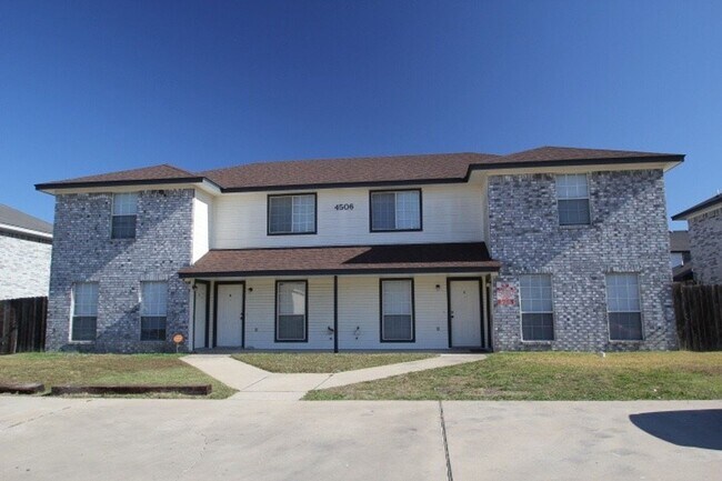 Foto del edificio - 4506 Jeff Scott Dr