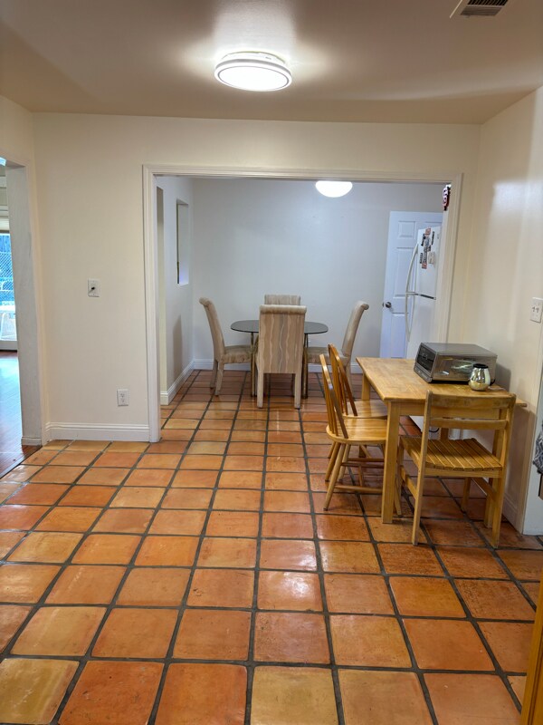 Foto del edificio - 520 Linford Pl