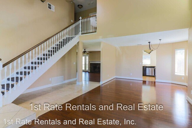 Building Photo - 4 br, 3 bath House - 24039 Royale St.