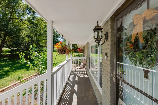 Foto del edificio - 4417 Saunders Ave