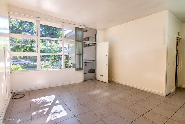 Foto del edificio - 58 Avenue 64