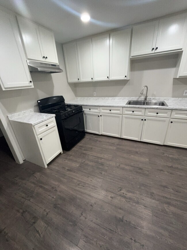 Foto del edificio - 3162 Sears St