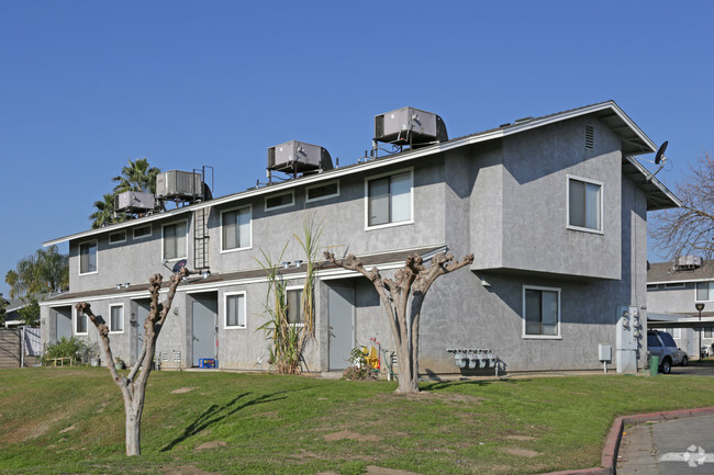 Building Photo - Orchard Apartments