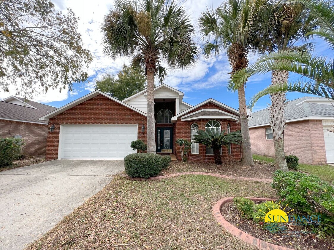 Foto principal - Beautiful 3 Bedroom Home in Hidden Bay Vil...