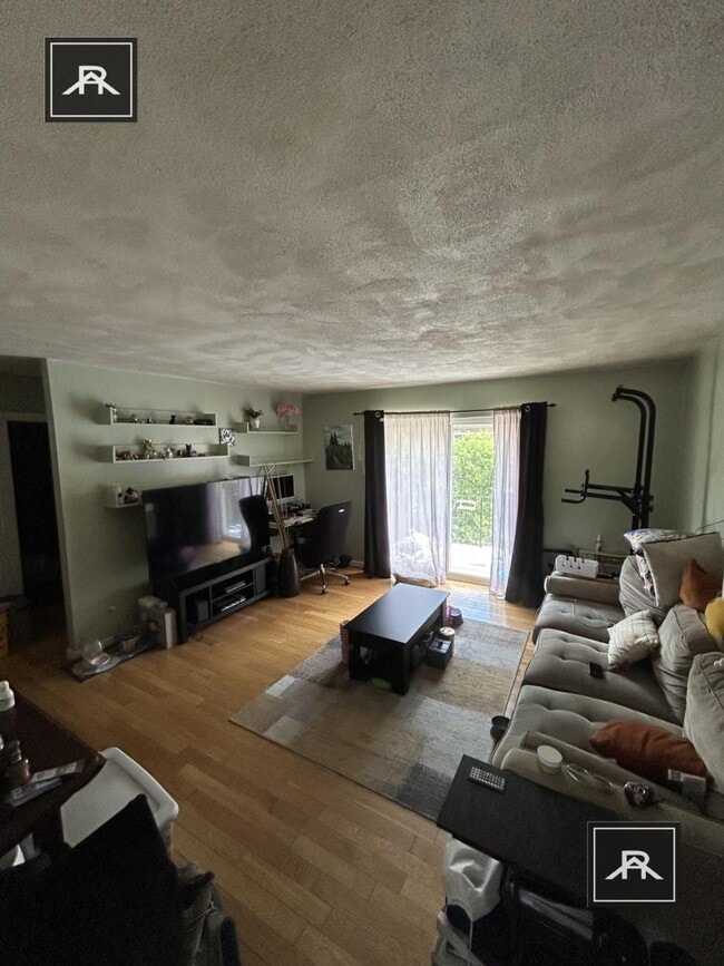 Building Photo - 1 bedroom in Newton MA 02459
