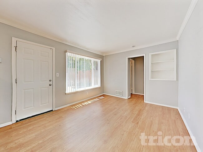 Building Photo - 7420 East Pkwy