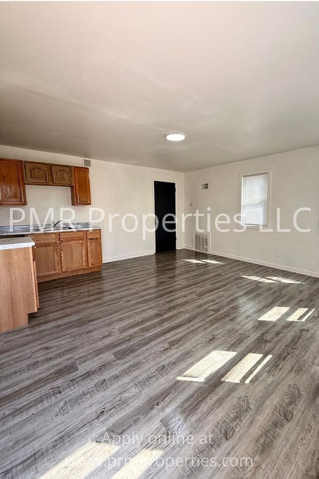 Building Photo - 1 Bedroom / 1 Bathroom House