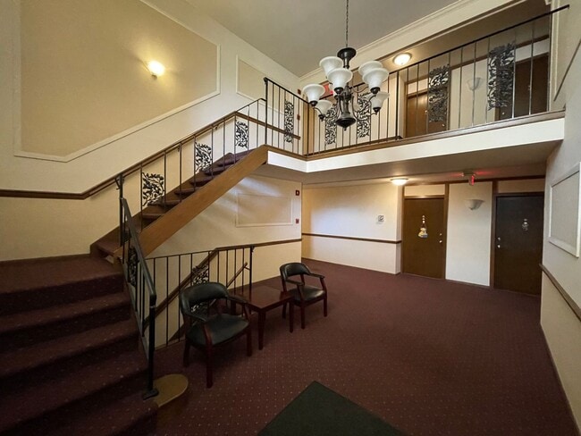 Interior Photo - River Valley View