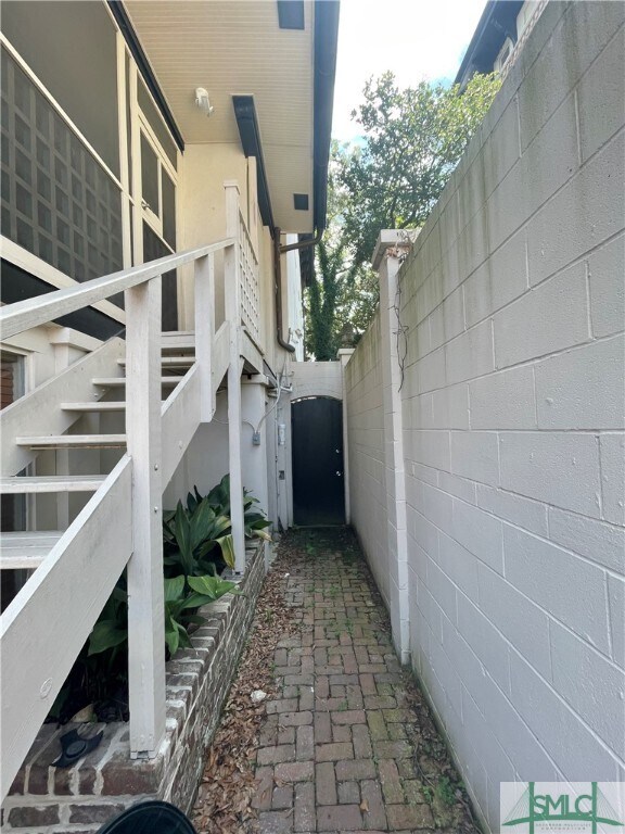 Building Photo - 312 E Huntingdon St